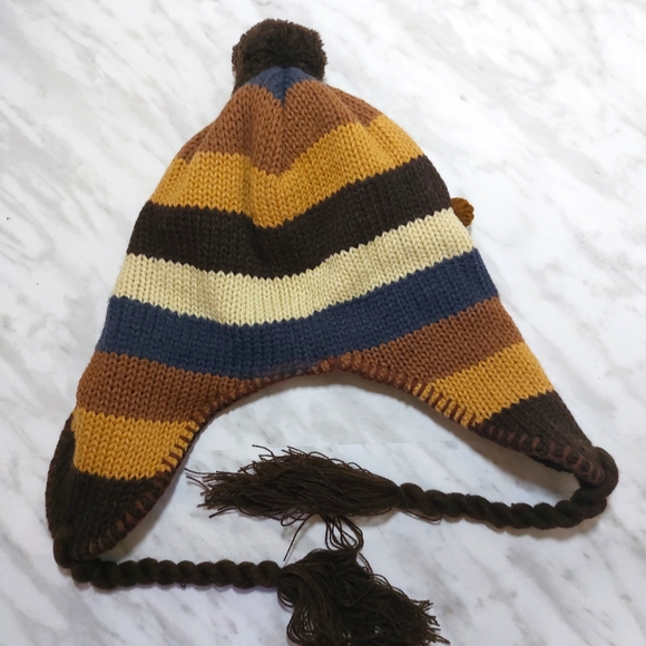❄️ Unique striped brown ear flap  Beanie - One of a Kind! ❄️ - Picture 7 of 9